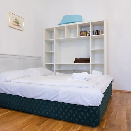 Central Garden Apartments Відень Номер фото