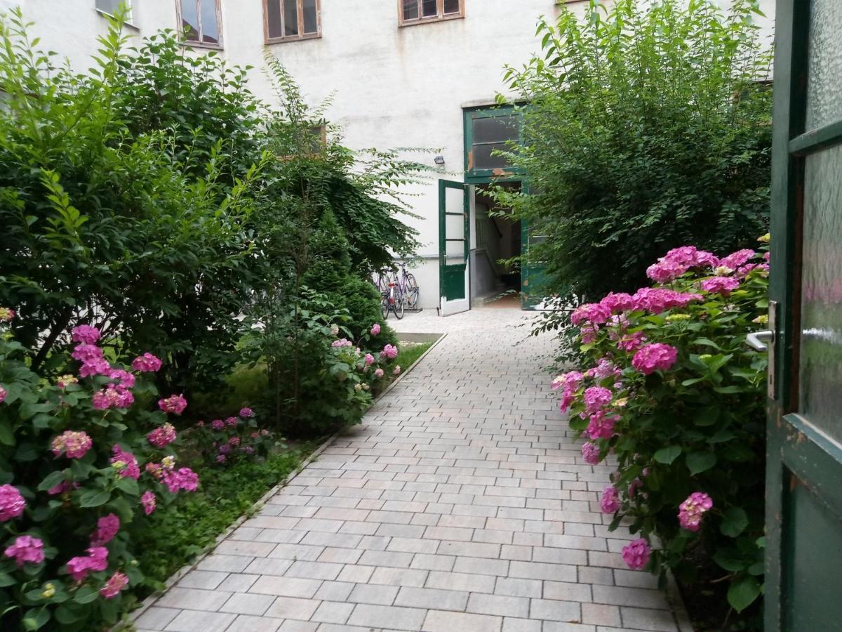 Central Garden Apartments Відень Екстер'єр фото